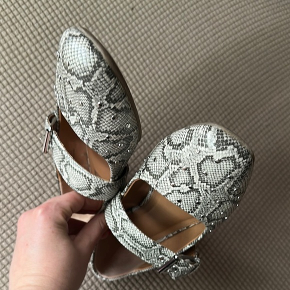 Gray Snakeskin Mary Jane Flats - Picture 4 of 4